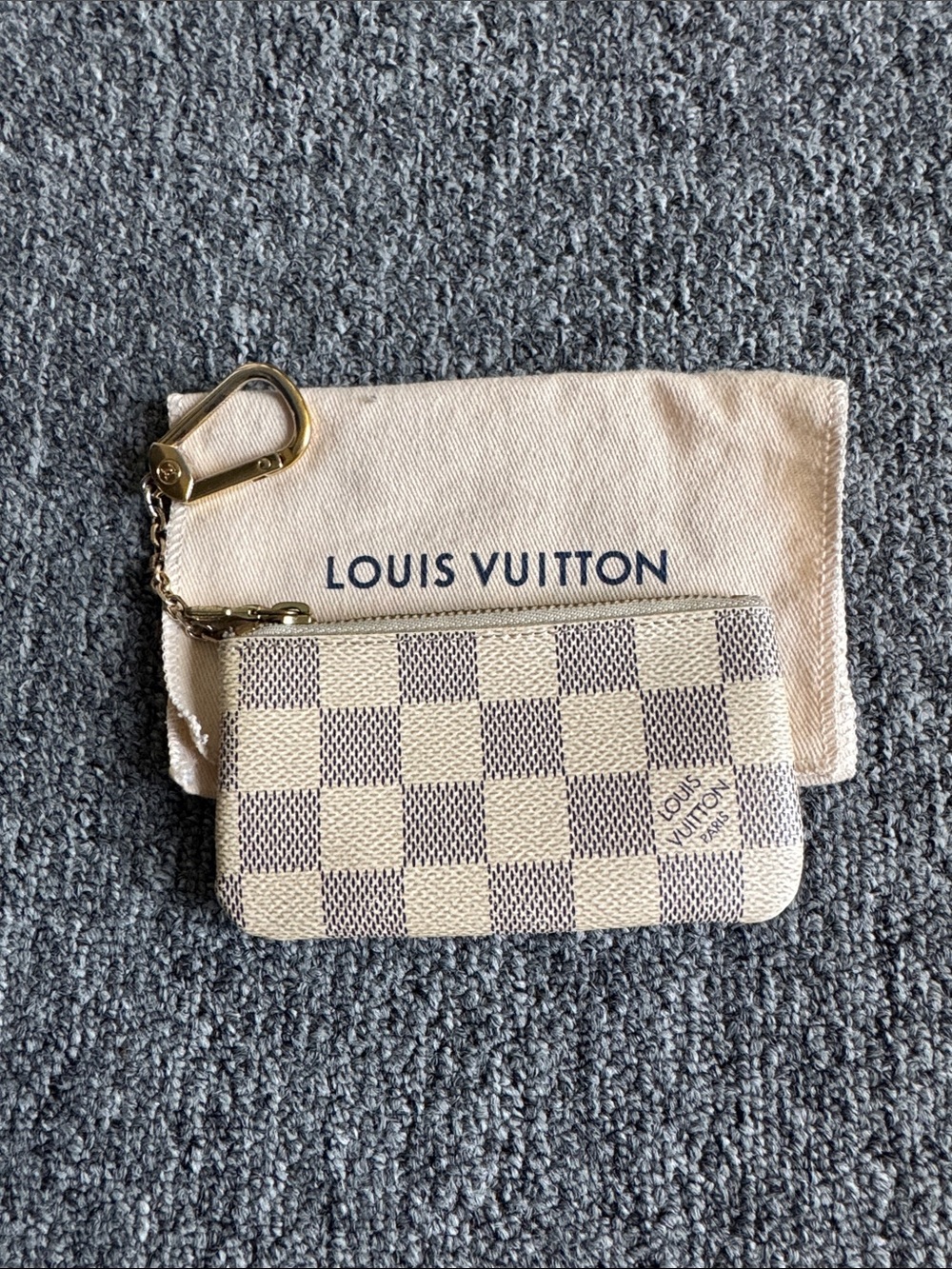 Louis Vuitton Damier Azur Canvas Key Pouch in Cream and Light Gray